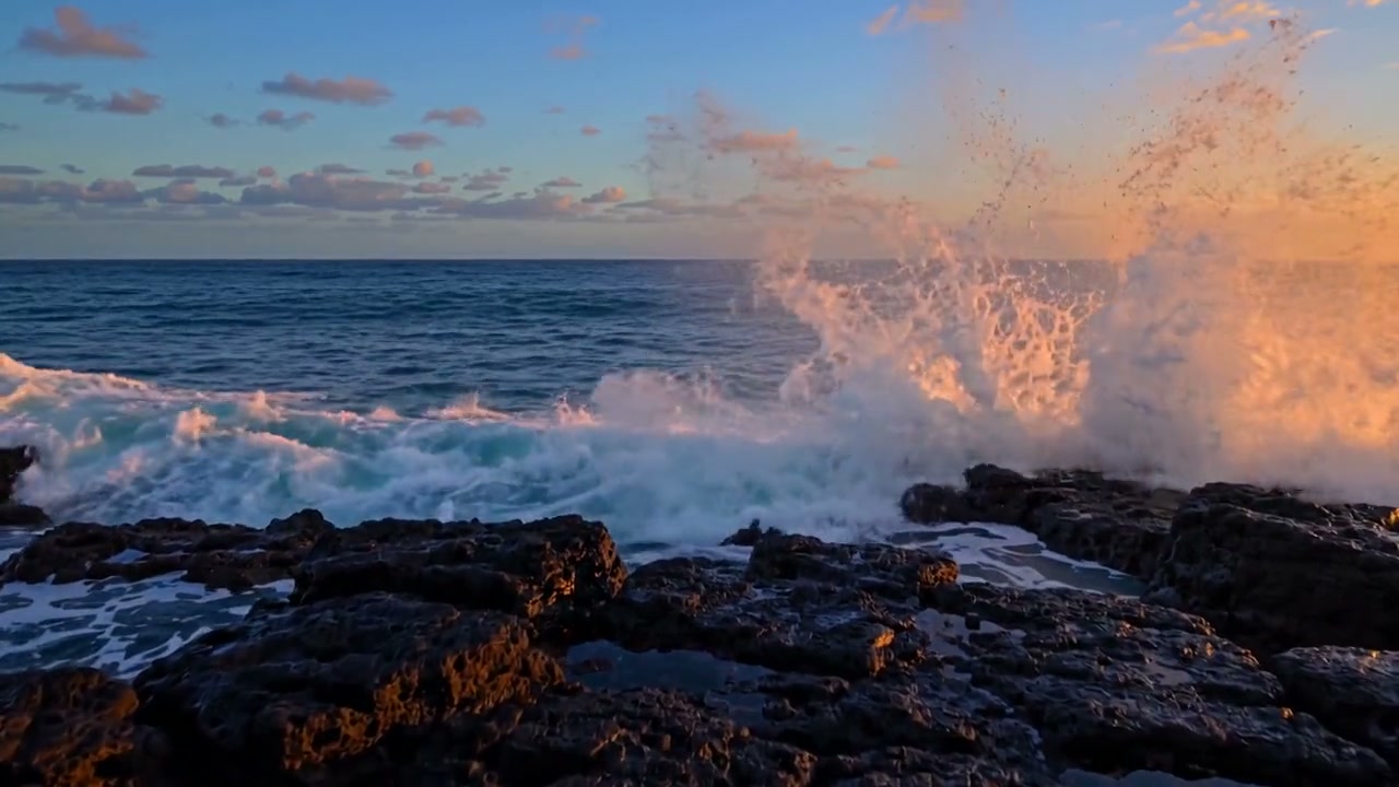 Full source frame of the volcanic shoreline around 2.5 seconds